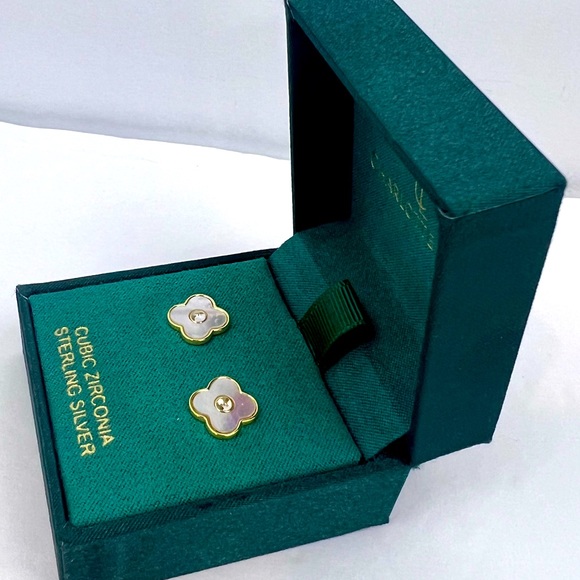 CHARLOTTE & LEXI, WOMENS STERLING SILVER, CLOVER EARRINGS WITH CUBIC ZIRCONIA - Picture 2 of 16